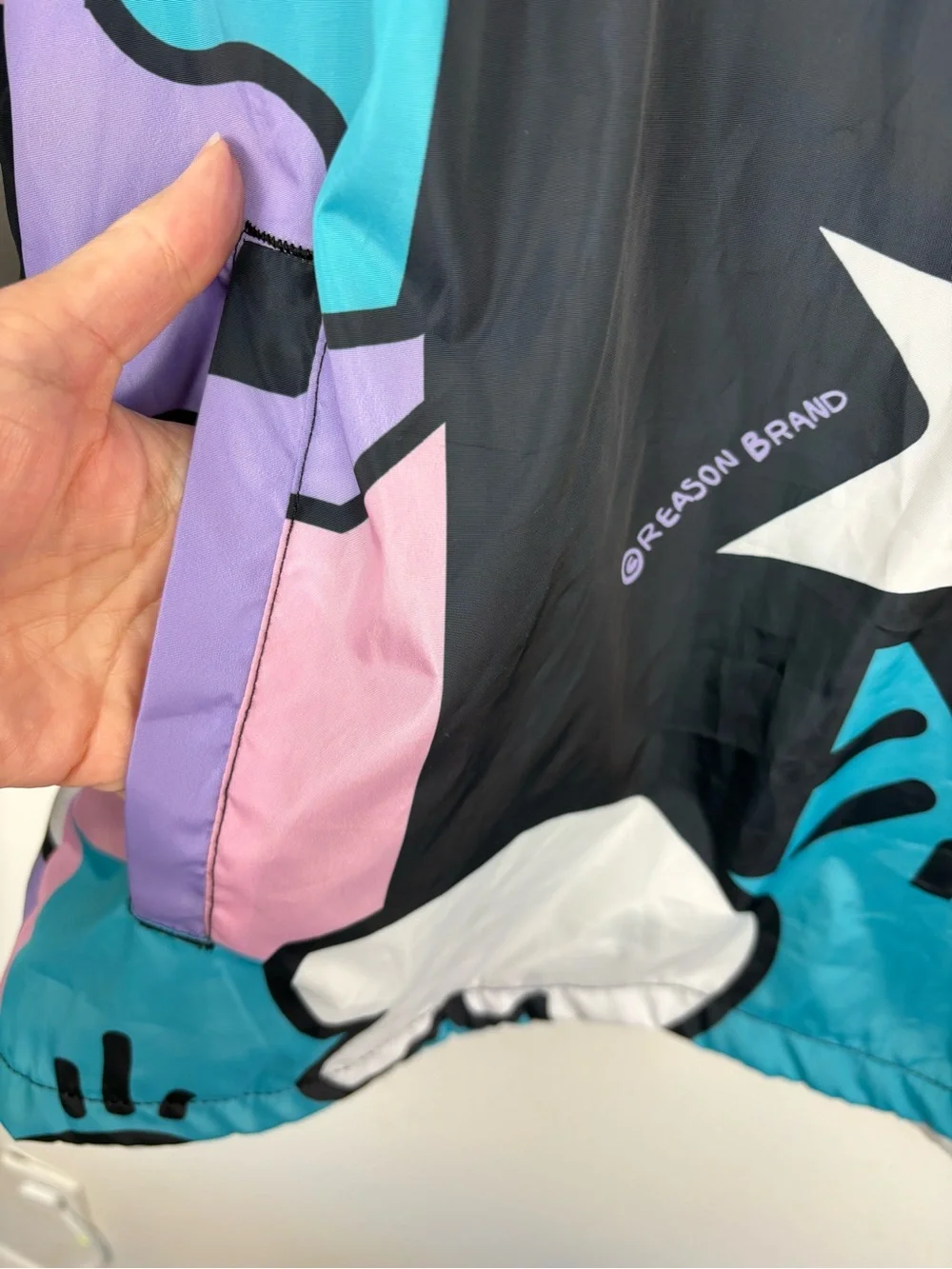Reason Black Windbreaker Jacket Hoodie w/ Pink & Teal Size Large Streetwear Cool - Picture 3 of 8